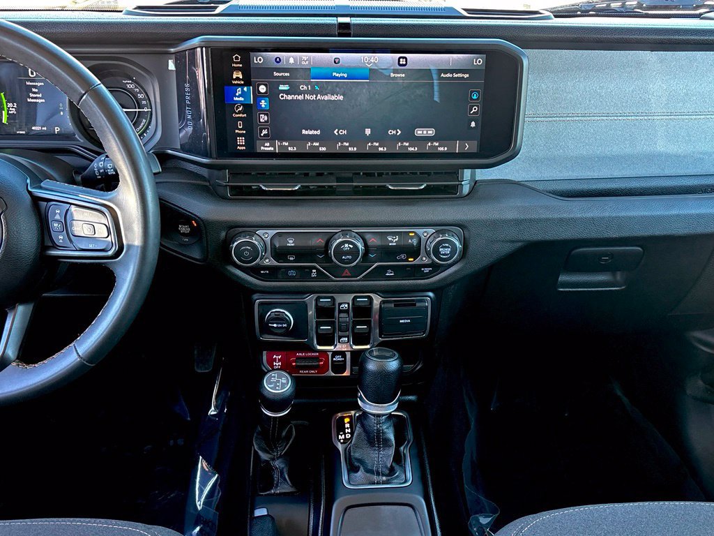 Certified 2024 Jeep Wrangler Unlimited AWD/4WD image 23