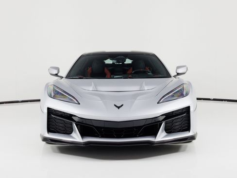 Used 2027 Chevrolet Corvette ZR1X AWD/4WD image 10