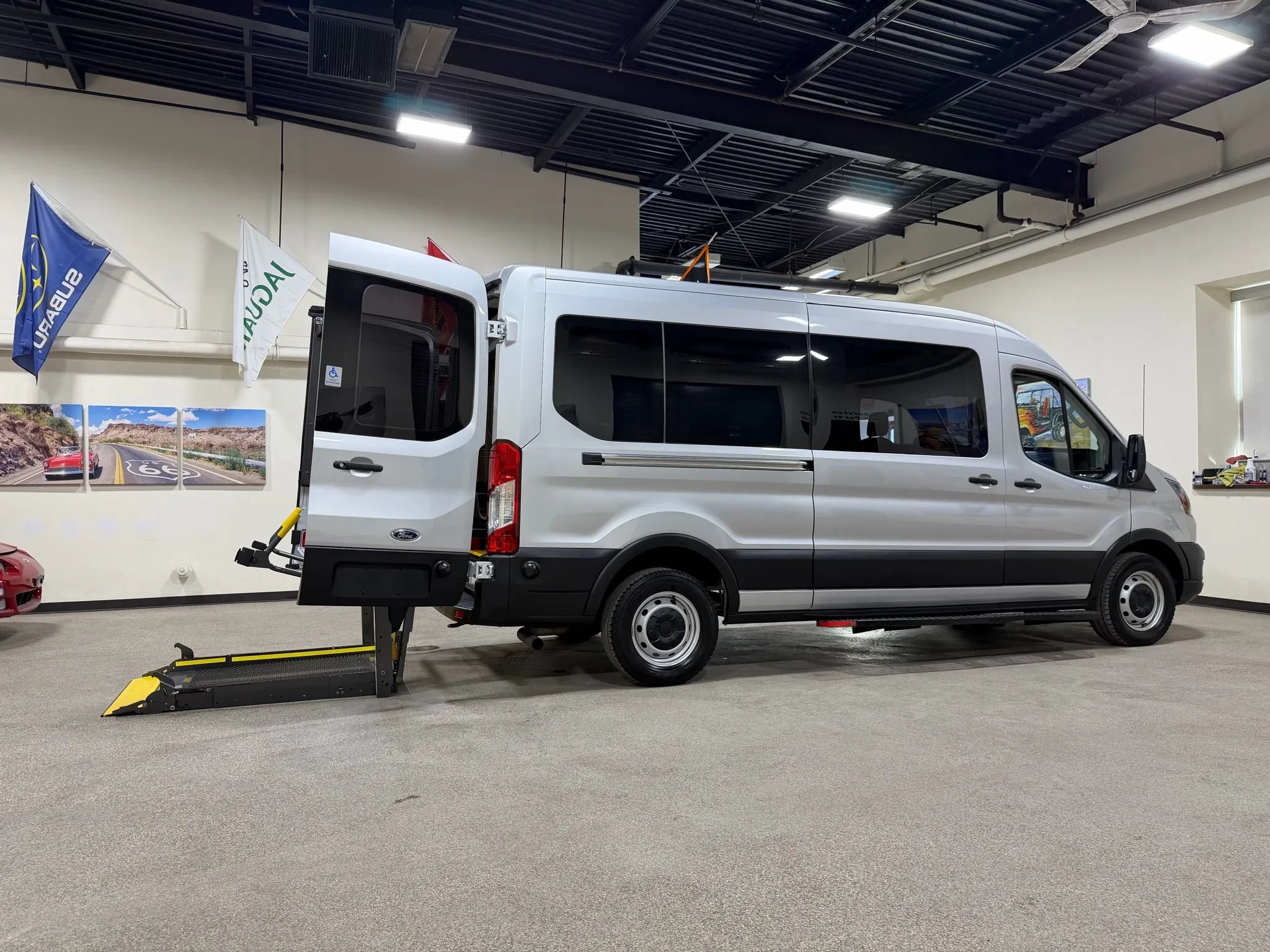 Used 2020 Ford Transit 250 Medium Roof RWD image 51