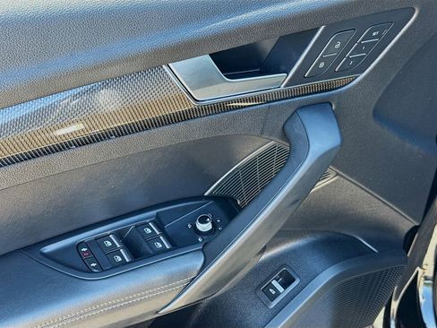 Used 2019 Audi SQ5 Premium Plus w/ Premium Plus Package image 22