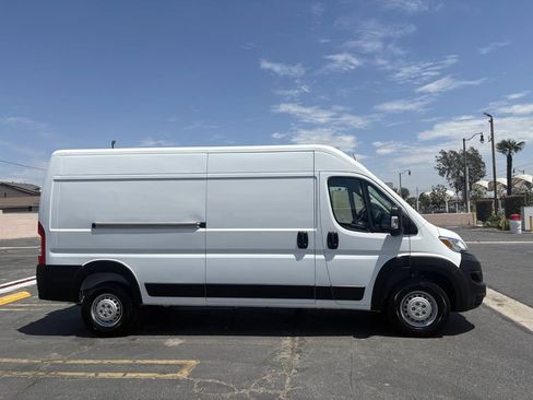 Used 2026 RAM ProMaster 2500 w/ Convenience Group FWD image 39