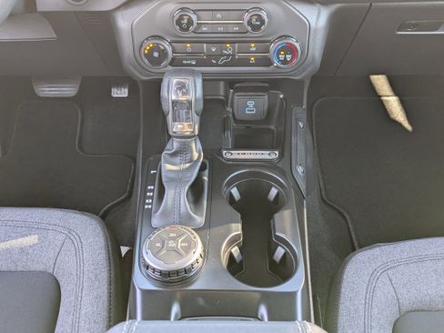 New 2025 Ford Bronco 4-Door image 18