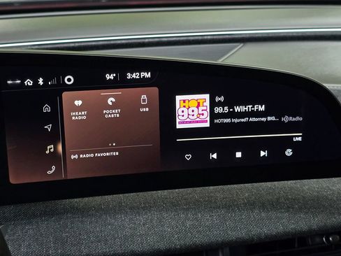 Used 2024 Lucid Air Touring AWD/4WD image 34