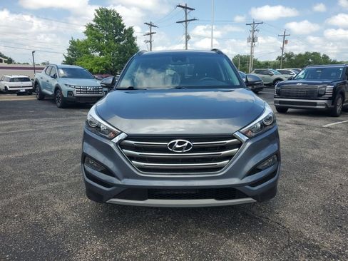 Used 2018 Hyundai Tucson Limited w/ Ultimate Package 02 FWD image 2