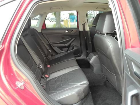 Used 2022 Volkswagen Jetta SEL FWD image 26