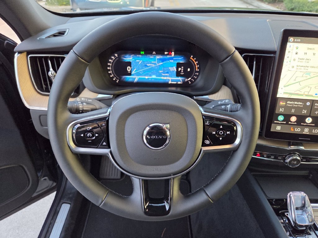Used 2026 Volvo XC60 B5 Plus AWD/4WD image 17