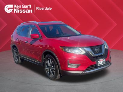 Used 2017 Nissan Rogue SL w/ SL Premium Package