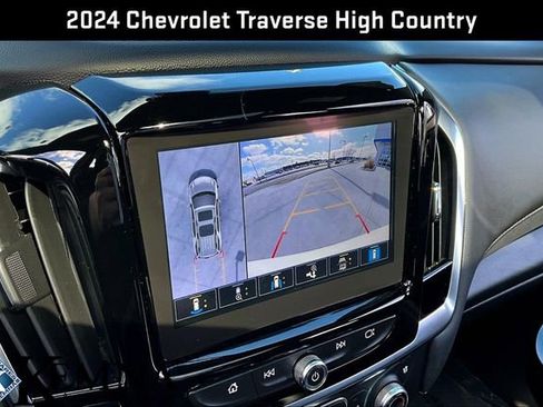 Used 2024 Chevrolet Traverse High Country image 15