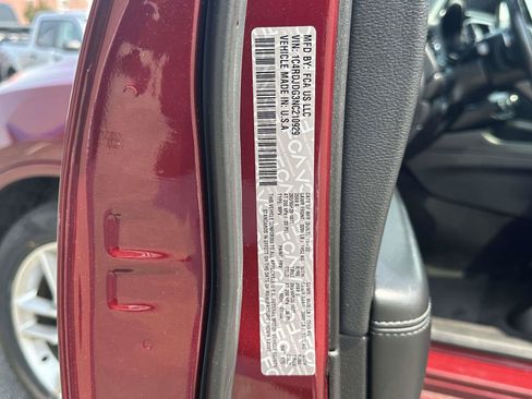 Used 2022 Dodge Durango GT AWD/4WD image 30
