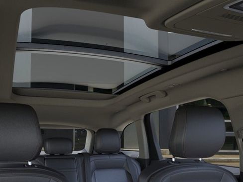 New 2026 Lincoln Nautilus Premier w/ Equipment Group 102A AWD/4WD image 44