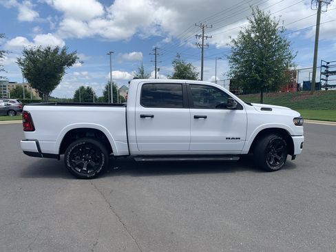 Used 2025 RAM 1500 Big Horn AWD/4WD image 11