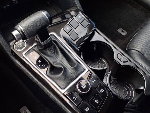 Used 2023 Kia Sportage EX FWD image 23