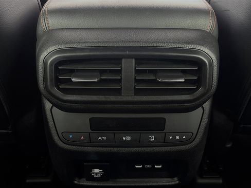 Certified 2025 Honda Pilot TrailSport image 25