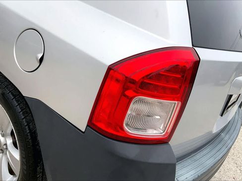 Used 2012 Jeep Compass Sport FWD image 26