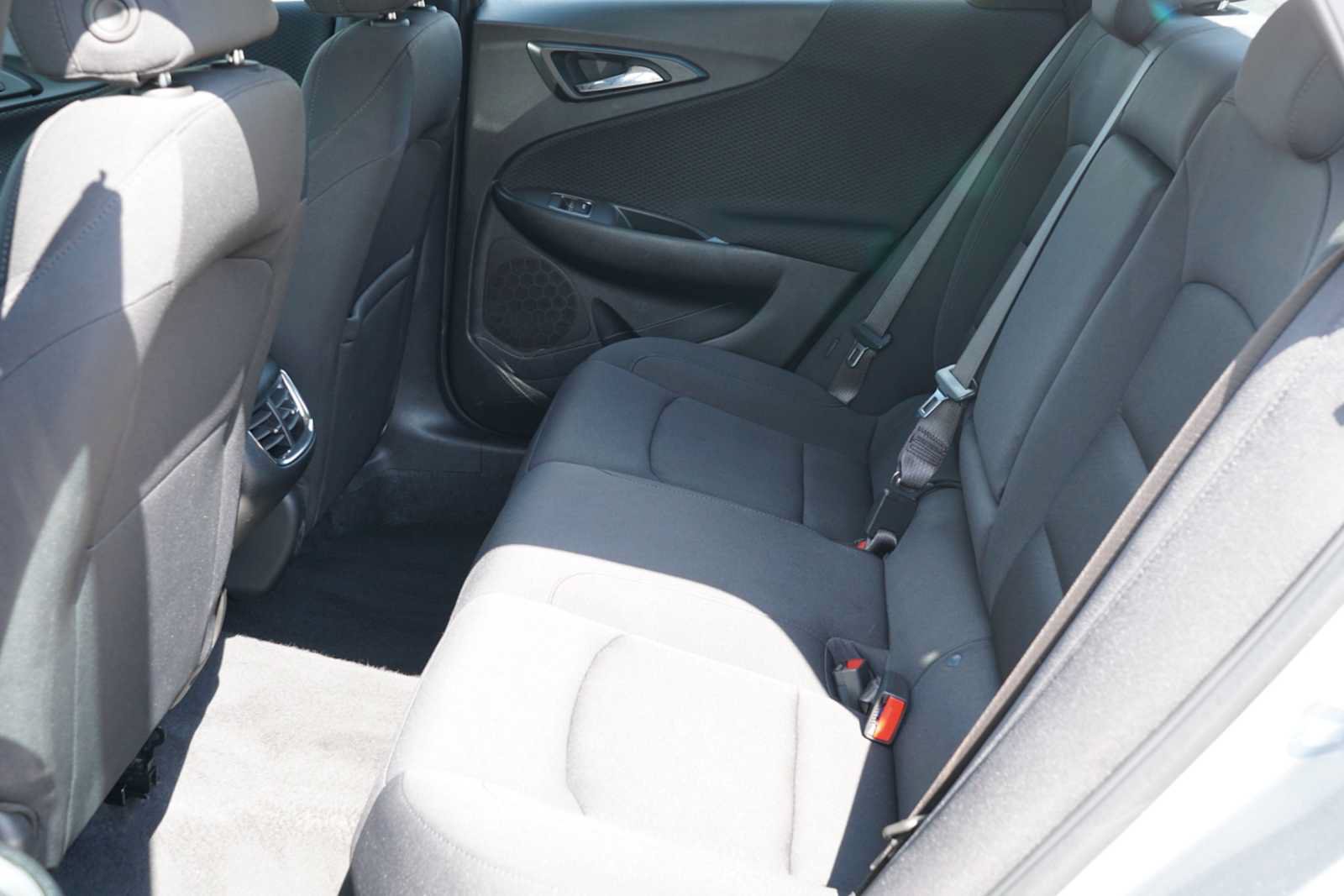 Used 2025 Chevrolet Malibu LT FWD image 20