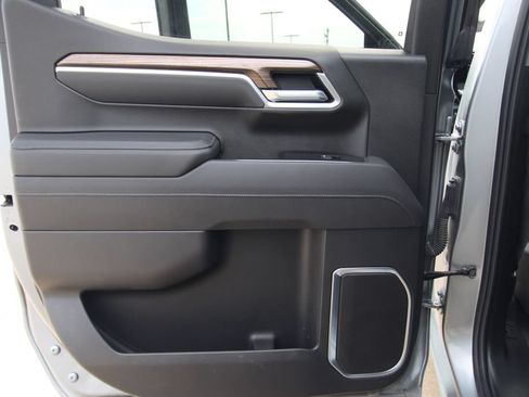 Used 2026 Chevrolet Silverado 1500 RST AWD/4WD image 40