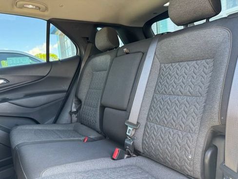 Used 2022 Chevrolet Equinox LT AWD/4WD image 8