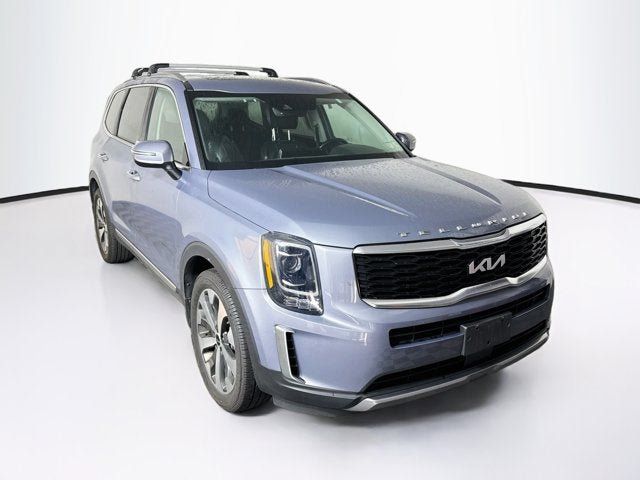 Certified 2022 Kia Telluride S AWD/4WD image 3