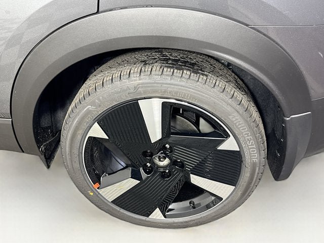 New 2026 Nissan Kicks SR w/ SR Premium Package AWD/4WD image 29