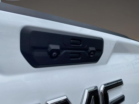 Used 2024 GMC Sierra 1500 Elevation w/ LPO, Elevation Black Package AWD/4WD image 32