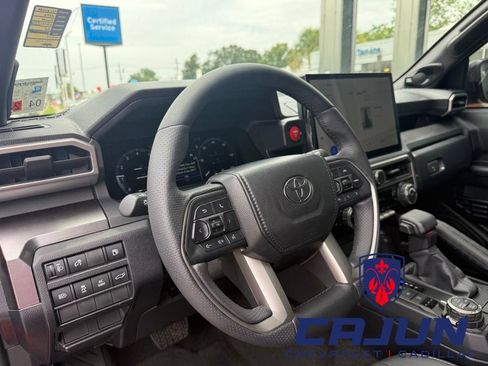 Used 2026 Toyota 4Runner TRD Off-Road Premium AWD/4WD image 7