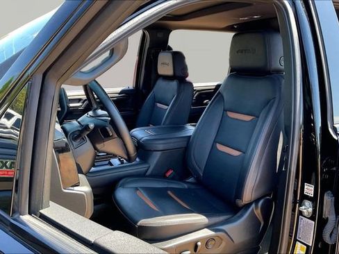 Used 2024 GMC Sierra 2500 AT4 w/ AT4 Premium Plus Package AWD/4WD image 15