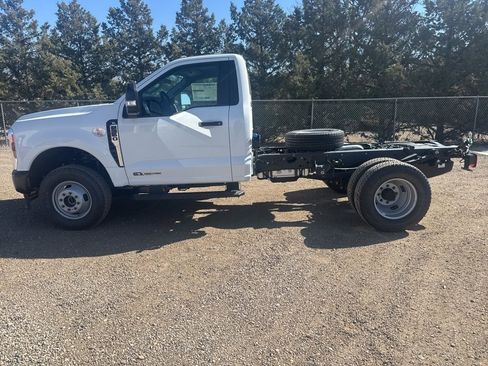 New 2026 Ford F350 XL AWD/4WD image 3