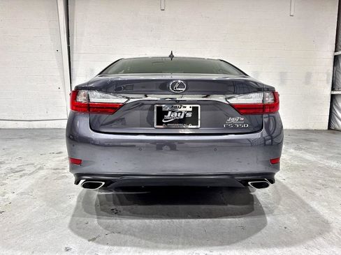 Used 2018 Lexus ES 350 w/ Luxury Package w/Wood Trim image 26