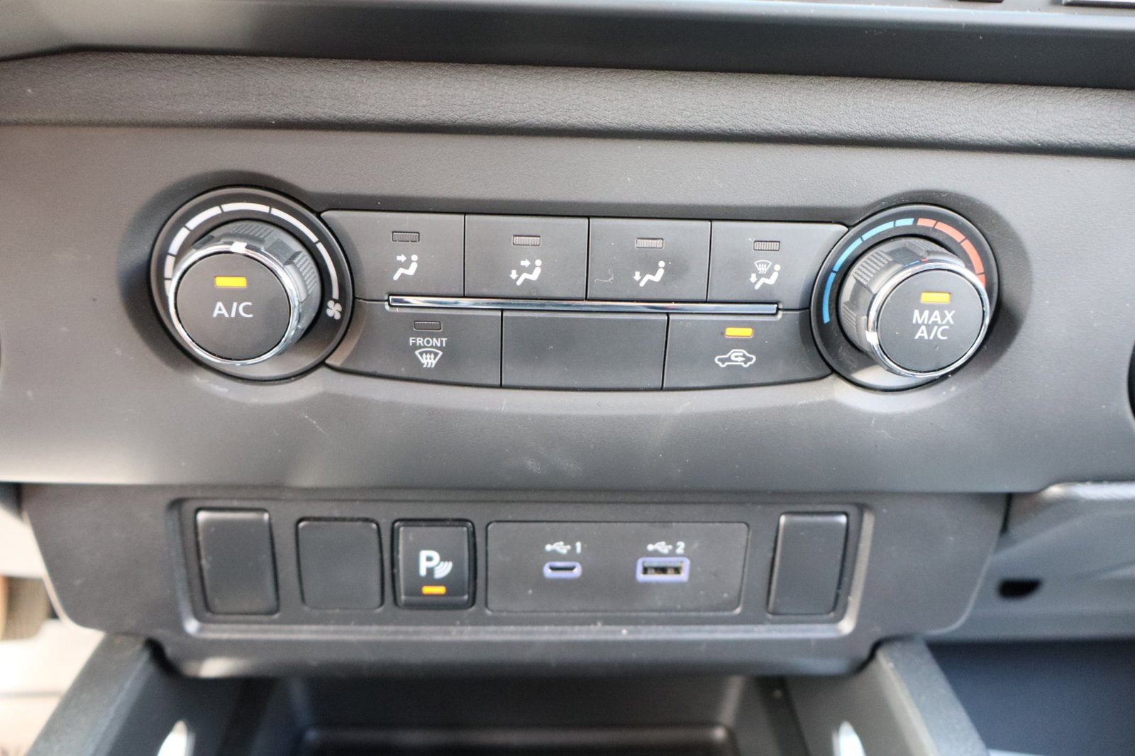 Used 2025 Nissan Frontier SV w/ Tow Package AWD/4WD image 18