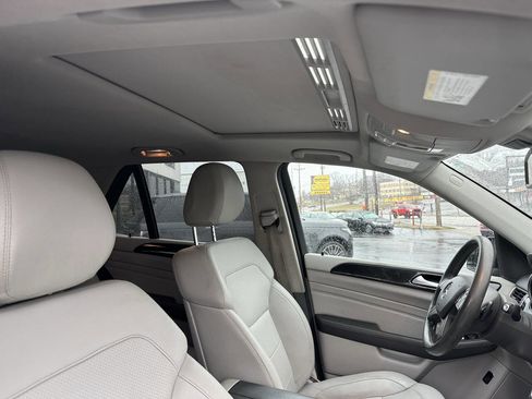 Used 2015 Mercedes-Benz ML 350 4MATIC w/ Premium 1 Package image 26