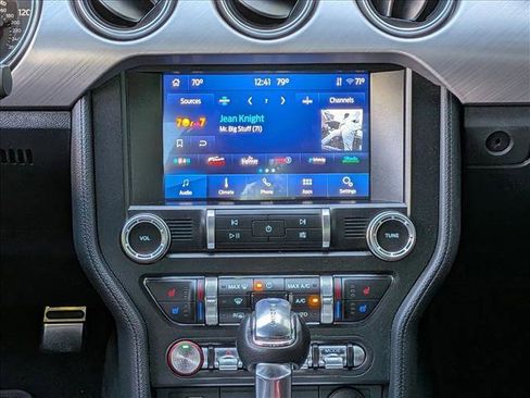 Used 2020 Ford Mustang Premium image 10