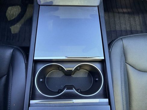 Used 2024 Tesla Model 3 Standard Range RWD image 39