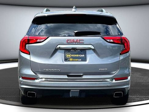 Used 2019 GMC Terrain Denali w/ Comfort Package AWD/4WD image 5