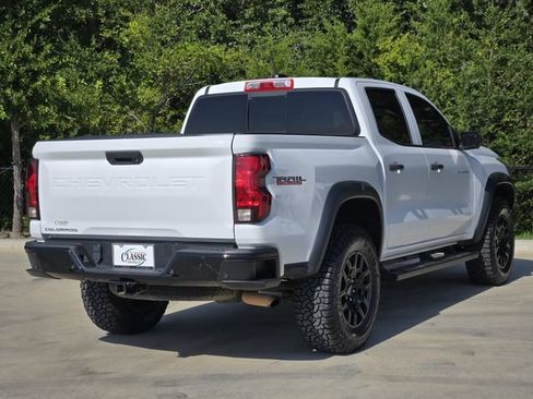 Used 2023 Chevrolet Colorado Trail Boss w/ Technology Package AWD/4WD image 8