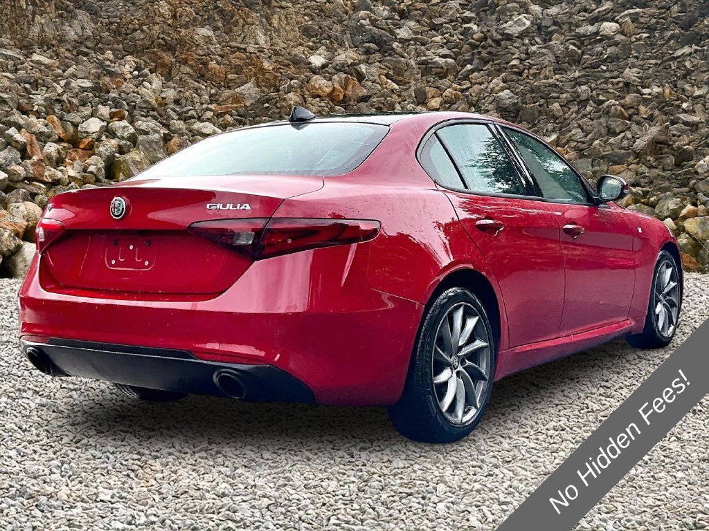 Used 2022 Alfa Romeo Giulia Ti w/ Active Assist Plus Package AWD/4WD image 2