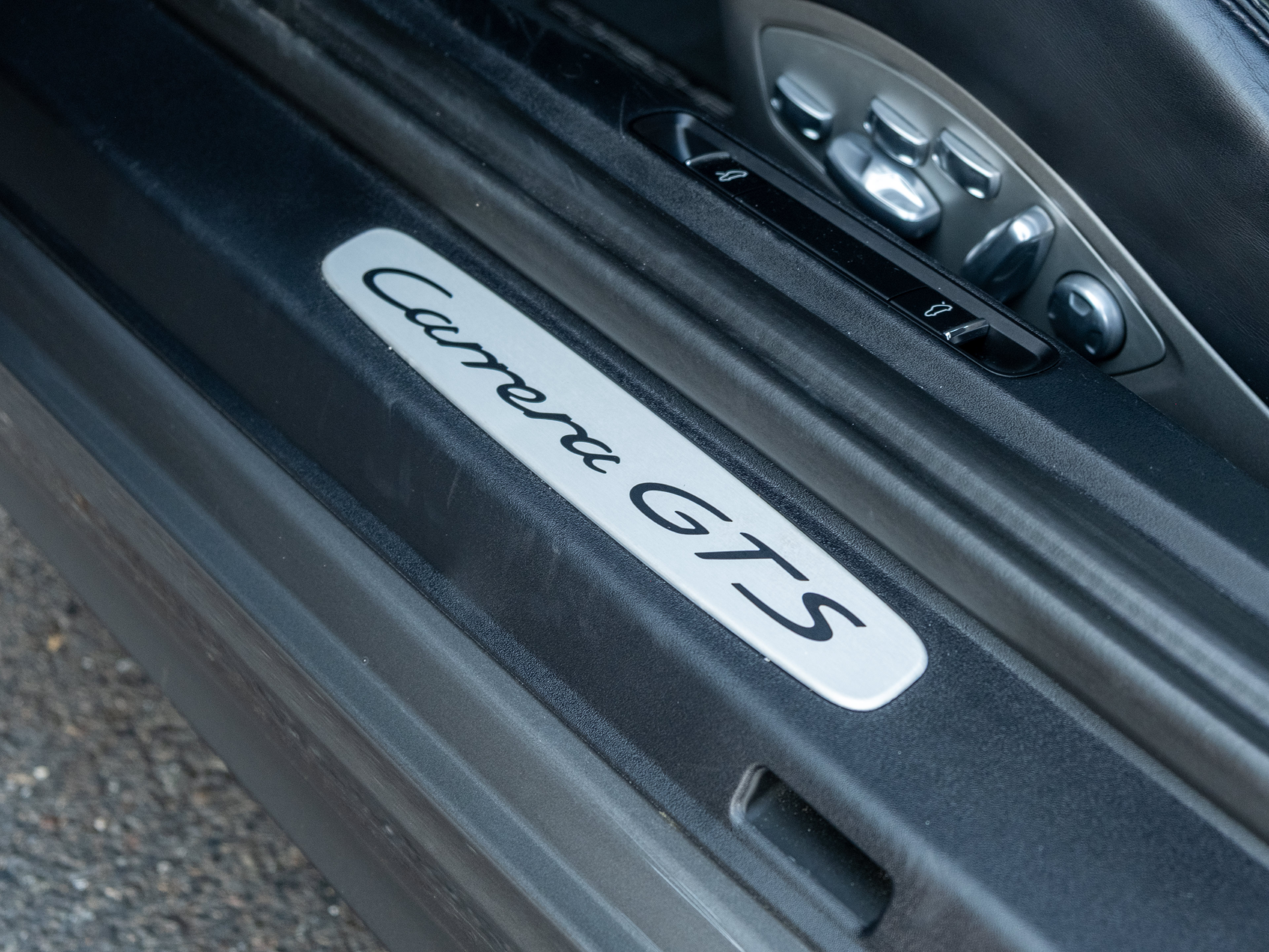 Certified 2016 Porsche 911 Carrera GTS RWD image 37