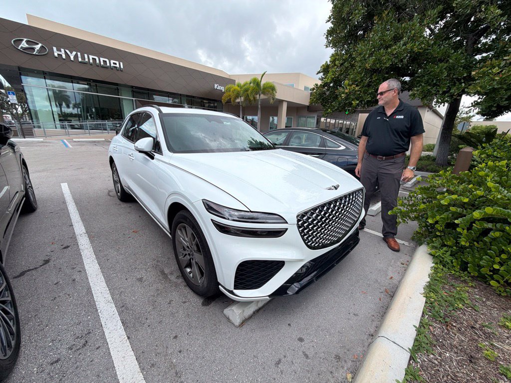 Certified 2024 Genesis GV70 3.5T Sport AWD/4WD image 4