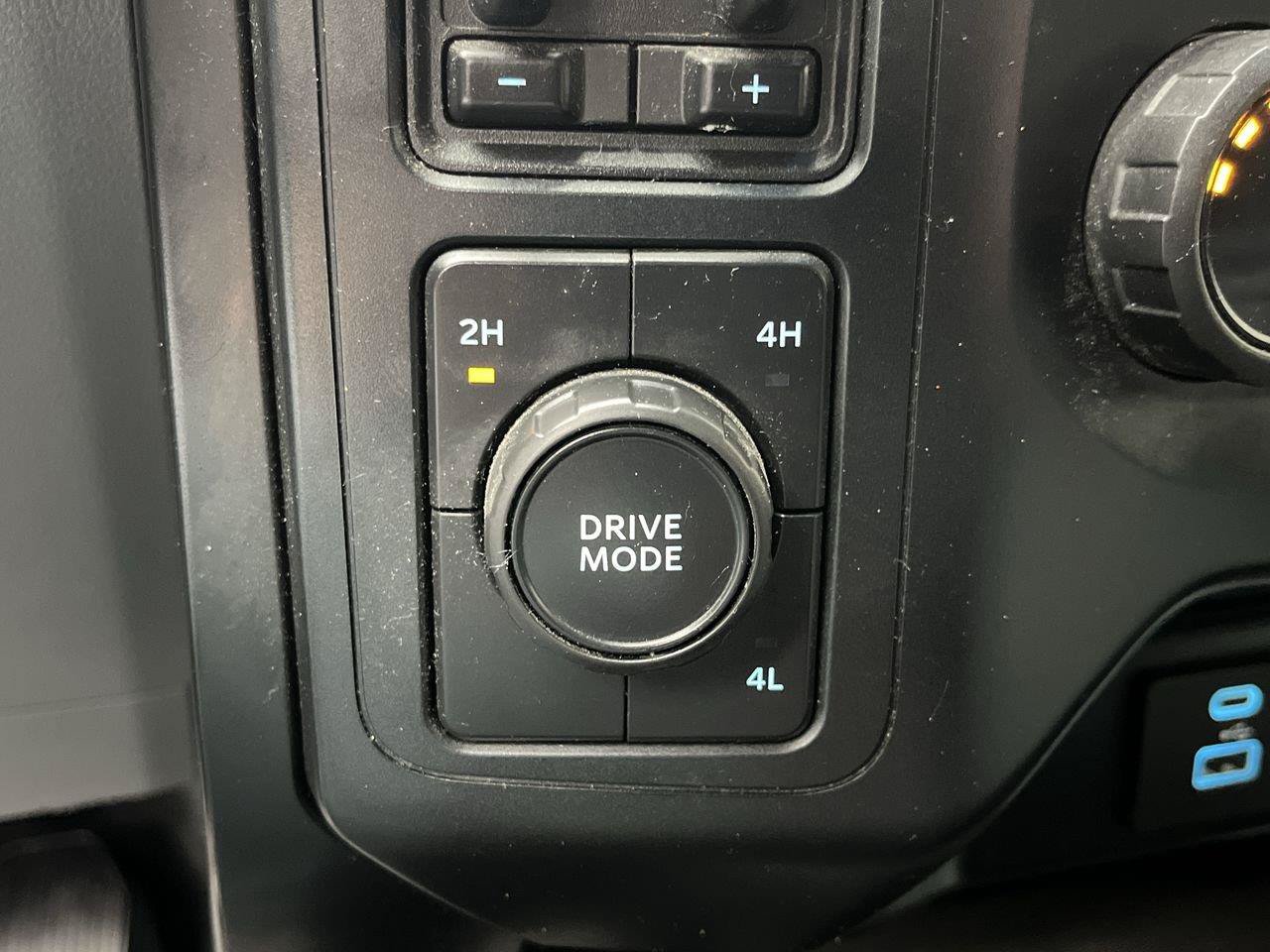 Used 2022 Ford F150 XL w/ Equipment Group 101A High AWD/4WD image 16