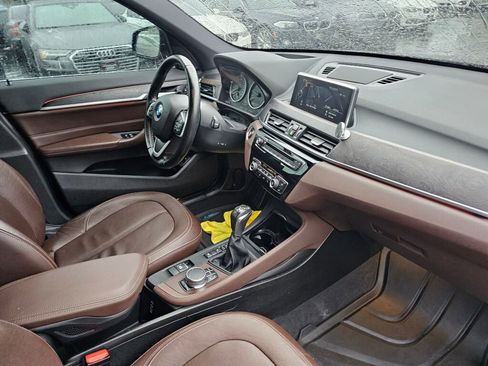 Used 2017 BMW X1 xDrive28i image 11