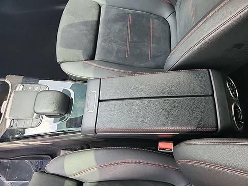 Used 2023 Mercedes-Benz CLA 250 4MATIC image 18