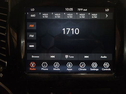 Used 2020 Jeep Cherokee Limited AWD/4WD image 25