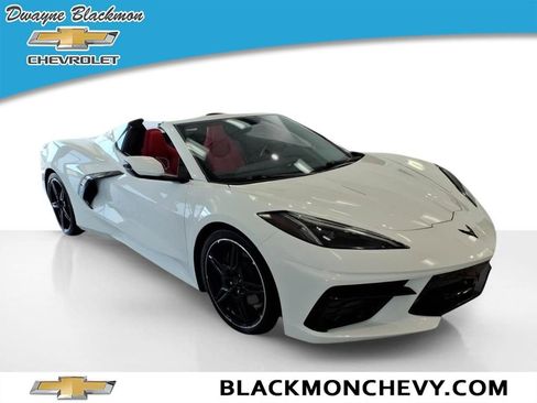Used 2022 Chevrolet Corvette Stingray Convertible w/ 1LT image 1