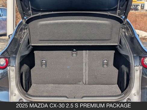 Used 2025 MAZDA CX-30 AWD 2.5 S w/ Premium Package image 36