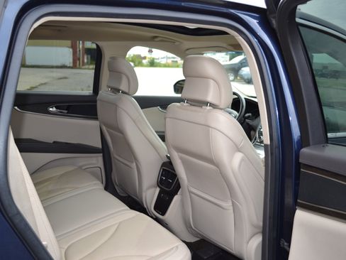 Used 2017 Lincoln MKX Reserve w/ Lincoln MKX Climate Package image 40