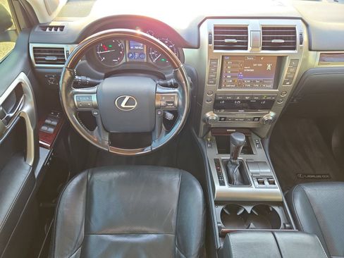 Used 2019 Lexus GX 460 Premium AWD/4WD image 14