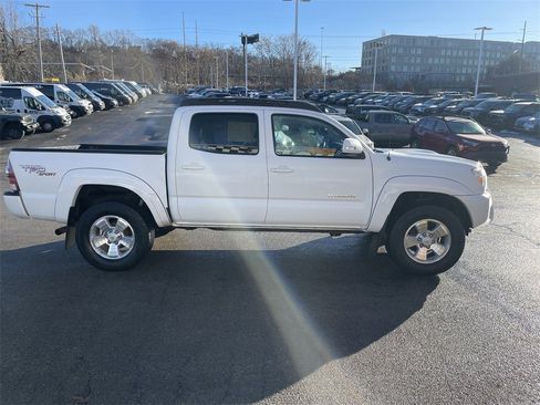 Used 2013 Toyota Tacoma 4x4 Double Cab image 7