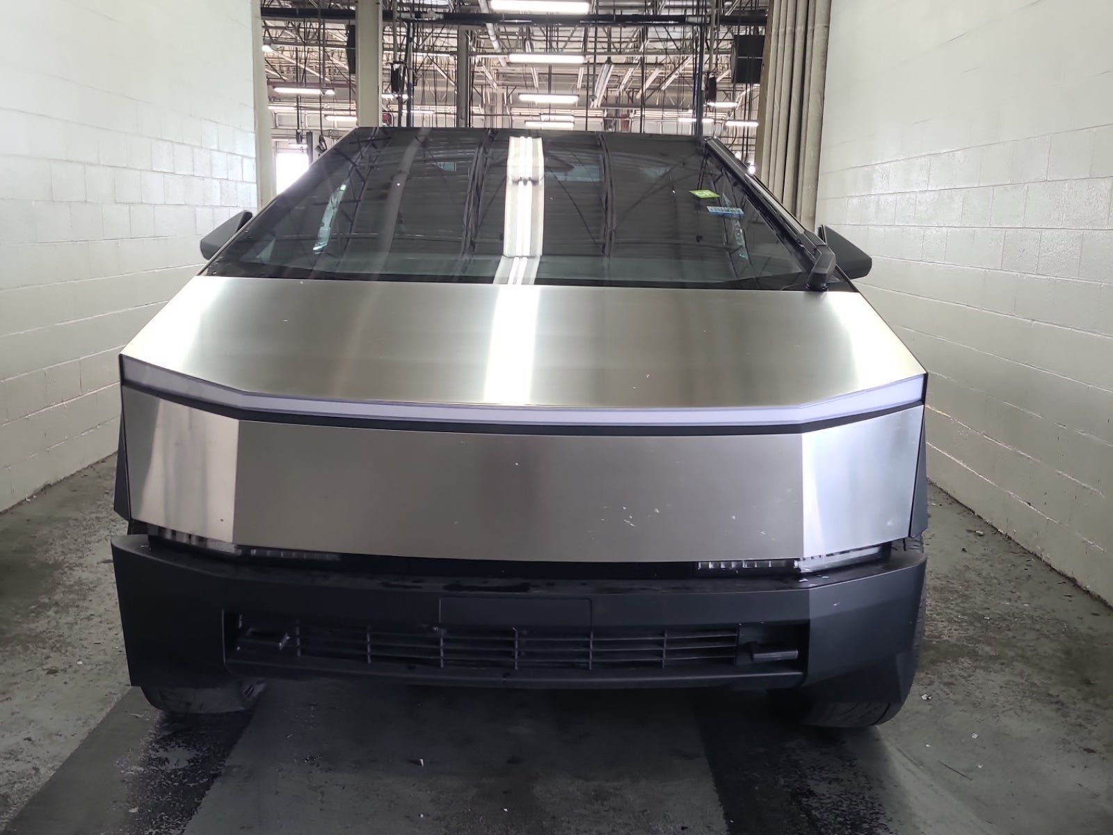 Used 2026 Tesla Cybertruck AWD Crew Cab image 5