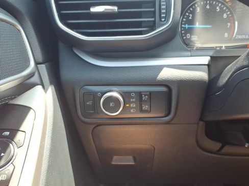 Used 2024 Ford Explorer XLT w/ Equipment Group 202A AWD/4WD image 14