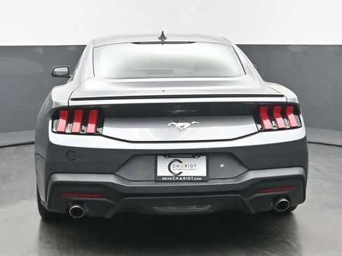 Used 2024 Ford Mustang Premium image 5