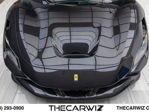 Used 2021 Ferrari F8 Tributo RWD image 9